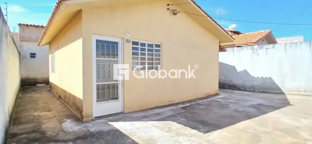 Casa com 2 Quartos para alugar, 65m² no Residencial Sul Ipês, Montes Claros