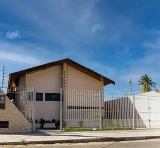 Conjunto Comercial / Sala com 1 Quarto à venda, 151m² no Santa Mônica, Feira de Santana