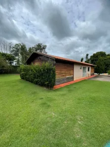Fazenda / Sítio / Chácara com 3 Quartos à venda, 170m² no Chácara Santa Maria, Cambé