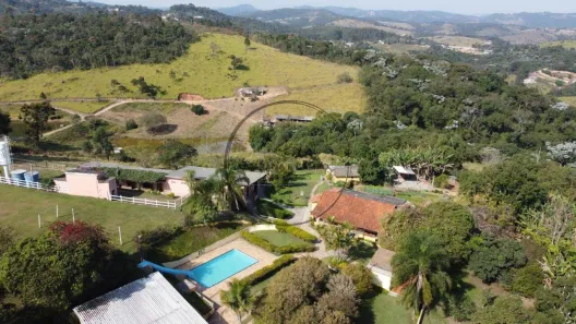 Fazenda / Sítio / Chácara com 10 Quartos à venda, 371000m² no Moinho, Francisco Morato