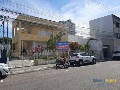 Casa com 4 Quartos para alugar, 250m² no Centro, Aracaju