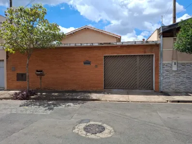 Casa com 3 Quartos para alugar, 180m² no Jardim São Luiz, Limeira