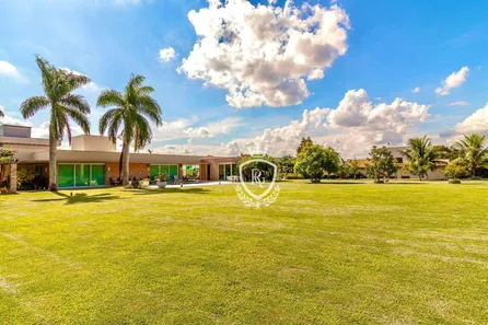 Casa de Condomínio com 3 Quartos à venda, 459m² no Haras Paineiras, Salto