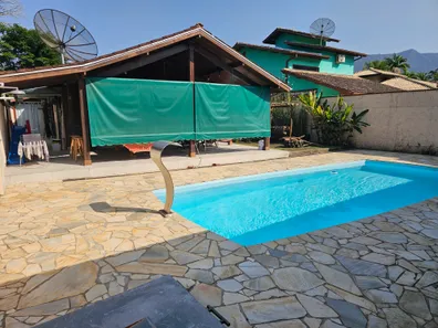Casa de Condomínio com 3 Quartos para venda ou aluguel, 200m² no Horto Florestal, Ubatuba