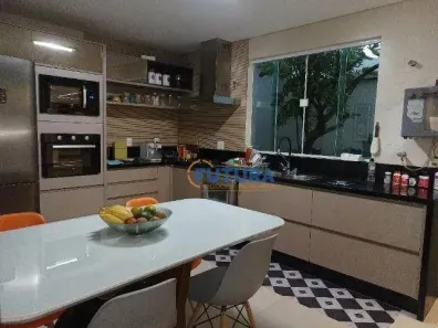 Casa de Condomínio com 5 Quartos à venda, 460m² no Região dos Lagos, Brasília