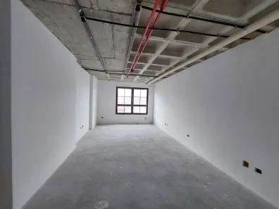 Conjunto Comercial / Sala para alugar, 32m² no Cristo Rei, Curitiba