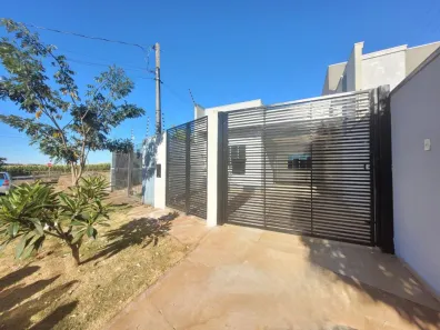 Casa com 3 Quartos para alugar, 70m² no Jardim Colina Verde, Maringá