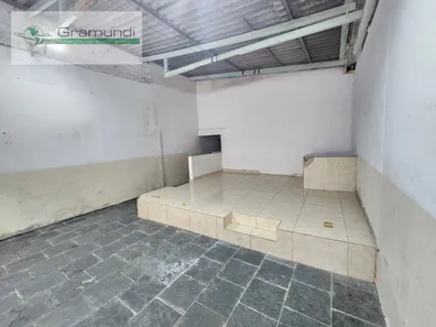 Loja / Salão / Ponto Comercial à venda, 200m² no Parque Residencial Souza Campos, Itaquaquecetuba