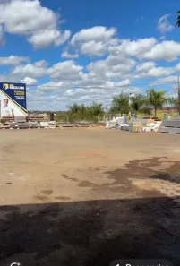 com 3 Quartos para alugar, 2500m² no , Hidrolândia