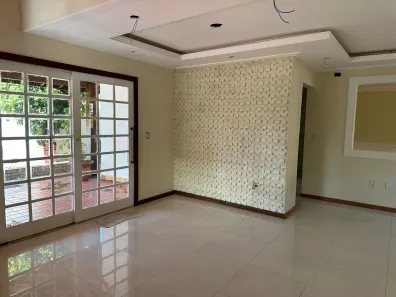 Casa de Condomínio com 5 Quartos à venda, 208m² no Pitangueiras, Lauro de Freitas