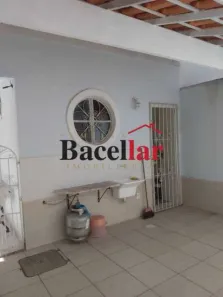 Casa de Vila com 2 Quartos à venda, 63m² no Jardim Flamboyant, Cabo Frio