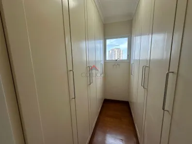 Apartamento com 3 Quartos para alugar, 280m² no Jardim Sumaré, Araçatuba