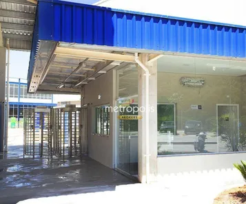 Galpão / Depósito / Armazém para alugar, 1959m² no Chácara São Joaquim, Itaquaquecetuba