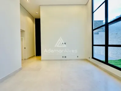 Casa de Condomínio com 4 Quartos à venda, 229m² no Alto da Boa Vista, Brasília