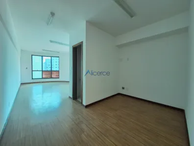 Conjunto Comercial / Sala à venda, 40m² no Centro, Juiz de Fora