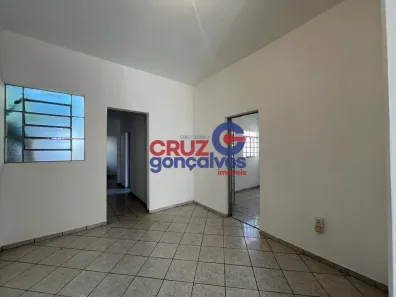 Loja / Salão / Ponto Comercial com 2 Quartos para alugar, 300m² no Zona Central, Rio Claro