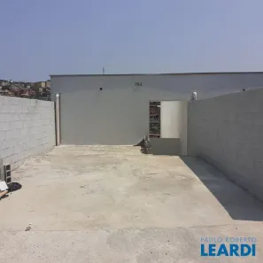Sobrado com 2 Quartos à venda, 70m² no Jardim Araruama, Cotia