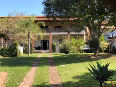 Fazenda / Sítio / Chácara com 3 Quartos à venda, 477m² no Terras de Santa Rosa II, Salto