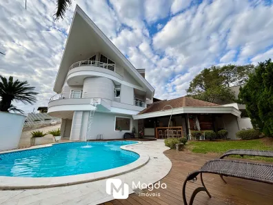 Casa com 3 Quartos à venda, 313m² no Velha Central, Blumenau