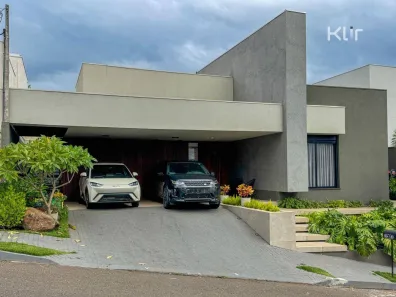 Casa de Condomínio com 3 Quartos à venda, 257m² no Chácaras Aeroporto, Maringá