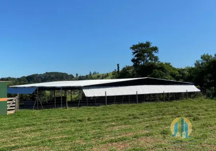 Fazenda / Sítio / Chácara com 5 Quartos à venda, 26000m² no Centro, Mairinque