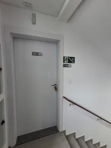 Apartamento com 2 Quartos para alugar, 61m² no Meia Praia, Navegantes