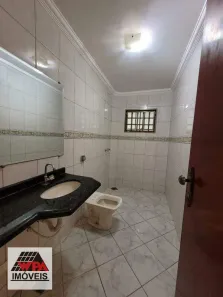 Casa com 4 Quartos para alugar, 227m² no Parque Residencial Jaguari, Americana
