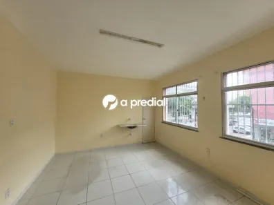 Kitnet com 1 Quarto para alugar, 27m² no Parquelândia, Fortaleza