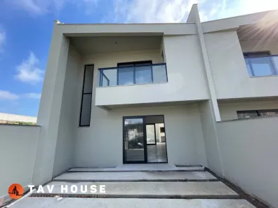 Sobrado com 3 Quartos à venda, 108m² no Itacolomi, Balneário Piçarras