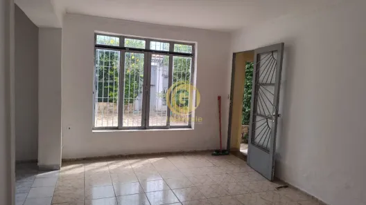 Sobrado com 3 Quartos para venda ou aluguel, 167m² no Jardim Maria Amélia, Jacareí