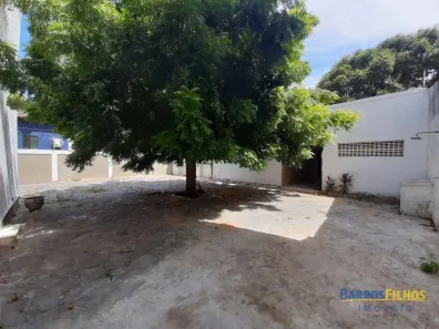 Casa com 4 Quartos para alugar, 250m² no Centro, Aracaju