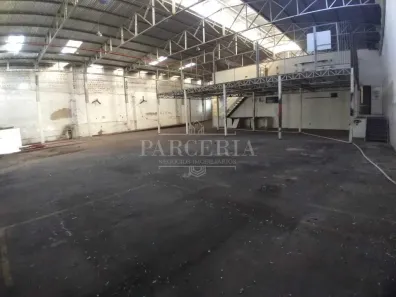 Galpão / Depósito / Armazém para alugar, 660m² no Vila Bandeirantes, Araçatuba