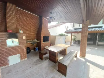 Sobrado com 6 Quartos para alugar, 500m² no Riviera, Bertioga