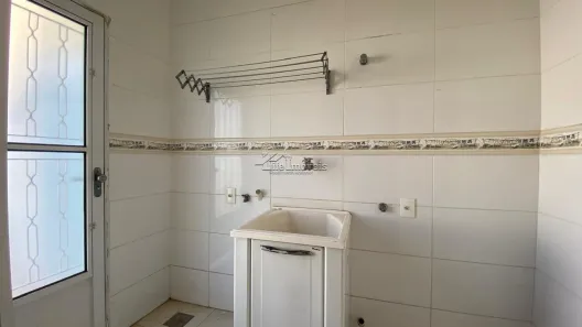 Sobrado com 3 Quartos para alugar, 150m² no Jardim Terras de Santo Antônio, Hortolândia