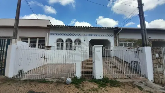 Prédio Inteiro com 4 Quartos para venda ou aluguel, 222m² no Jardim Guanabara, Campinas