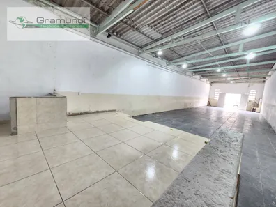 Loja / Salão / Ponto Comercial à venda, 200m² no Parque Residencial Souza Campos, Itaquaquecetuba