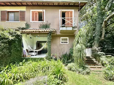 Casa de Vila com 3 Quartos à venda, 124m² no Jardim Ana Estela, Carapicuíba