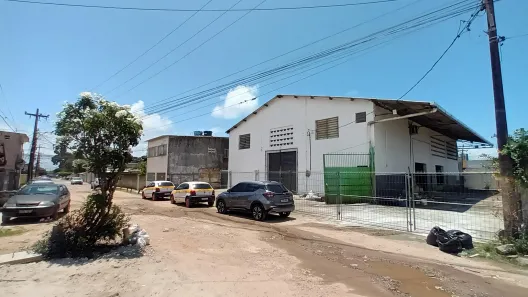 Galpão / Depósito / Armazém com 4 Quartos para alugar, 400m² no Jardim Jordão, Jaboatão dos Guararapes