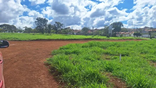 Terreno / Lote / Condomínio à venda, 360m² no Felipe Cláudio de Sales, Pedro Leopoldo