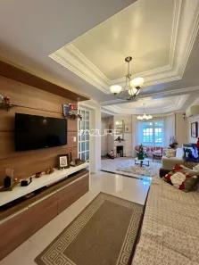 Sobrado com 3 Quartos à venda, 234m² no Ahú, Curitiba
