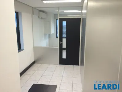 Loja / Salão / Ponto Comercial à venda, 38m² no Alphaville, Santana de Parnaíba