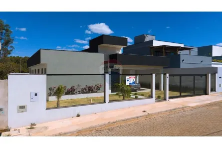 Casa de Condomínio com 3 Quartos à venda, 210m² no Alto da Boa Vista, Brasília