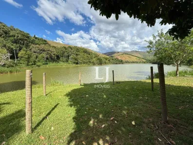 Fazenda / Sítio / Chácara com 4 Quartos à venda, 200m² no , Areal