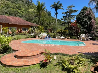 Fazenda / Sítio / Chácara com 4 Quartos à venda, 515m² no Cantagalo, Guapimirim