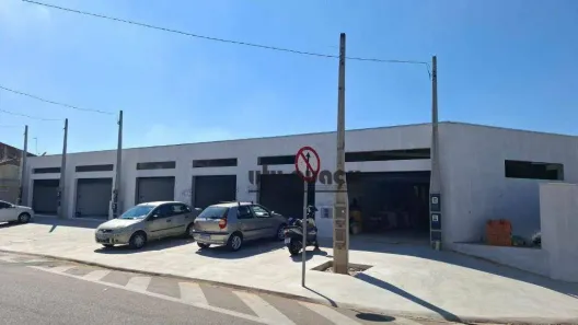 Loja / Salão / Ponto Comercial para alugar, 80m² no Vila Cleto, Itu