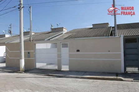 Casa de Condomínio com 2 Quartos à venda, 63m² no Jardim Aeroporto, Guaratinguetá