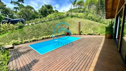 Fazenda / Sítio / Chácara com 3 Quartos à venda, 1600m² no Centro, São João Batista