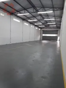 Galpão / Depósito / Armazém para alugar, 500m² no km 18, Osasco