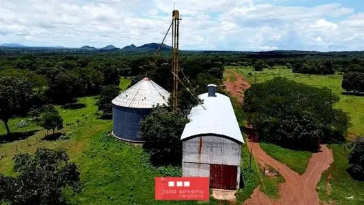 Fazenda / Sítio / Chácara à venda, 142489600m² no , Paranã