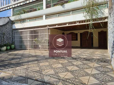 Sobrado com 4 Quartos à venda, 450m² no Taguatinga Norte, Brasília